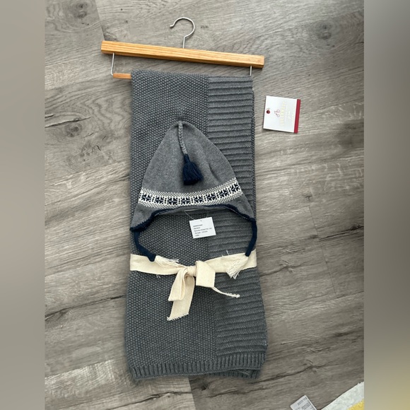 Baby blanket and hat gift with hanger NWT - Picture 1 of 2